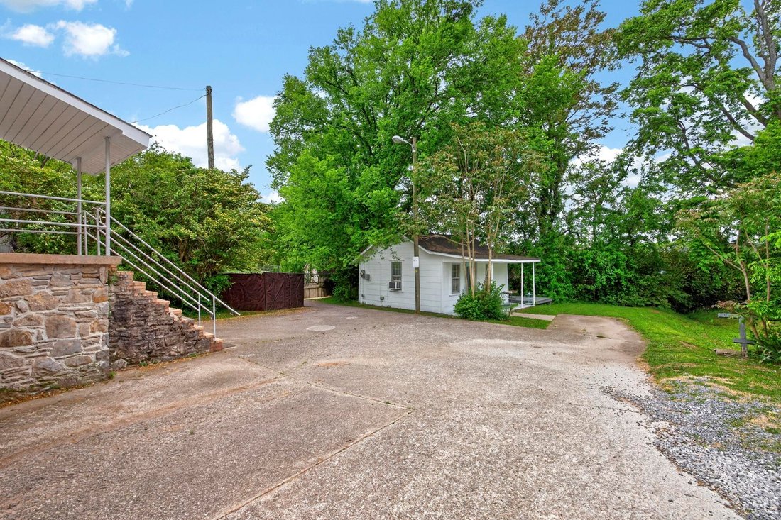 Nashville, Tennessee, United States 5 - 18443151
