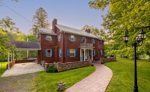 Farm Ranch in Hillsville, Virginia, United States 1