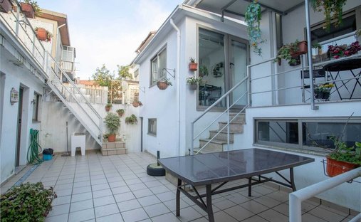 House in Mafamude e Vilar do Paraiso, Porto District, Portugal 1