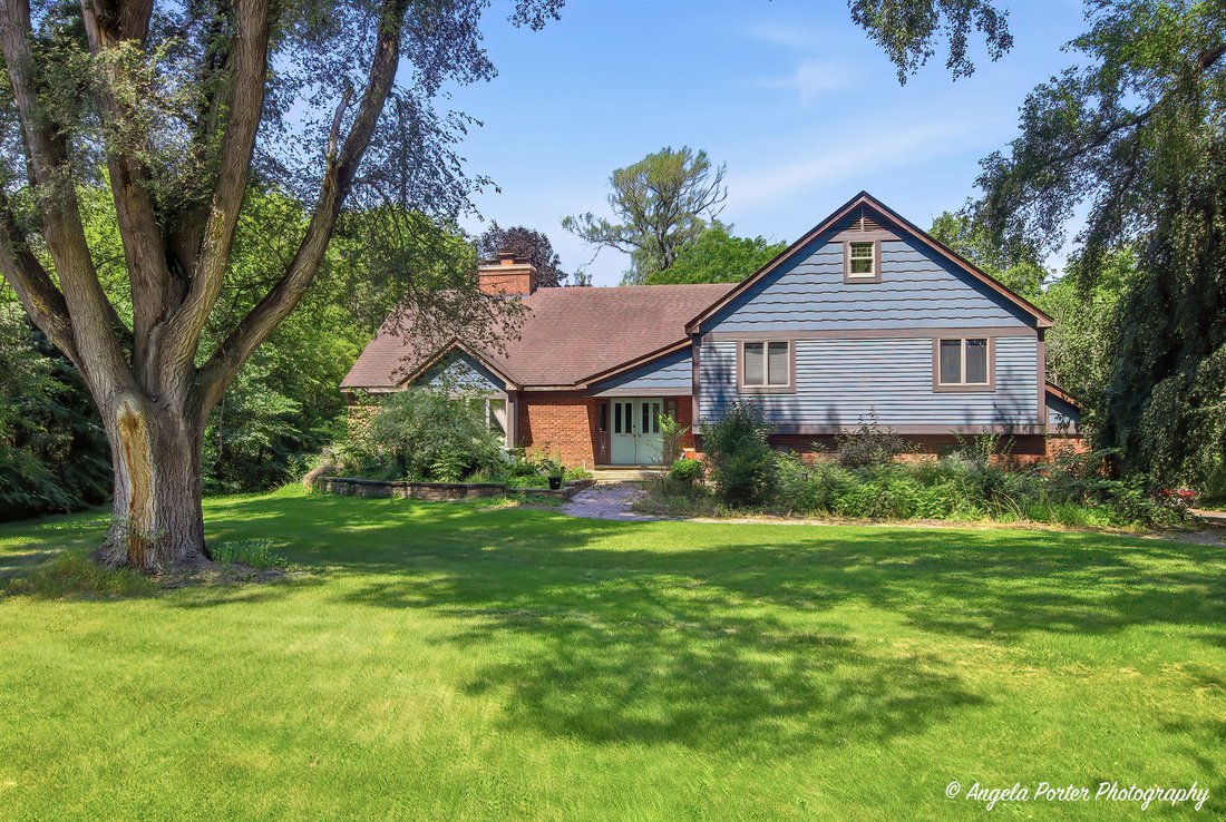 House in Spring Grove, Illinois, United States 1 - 18443210