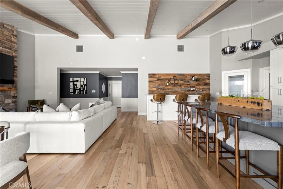 House in Signal Hill, California, United States 5 - 18443470