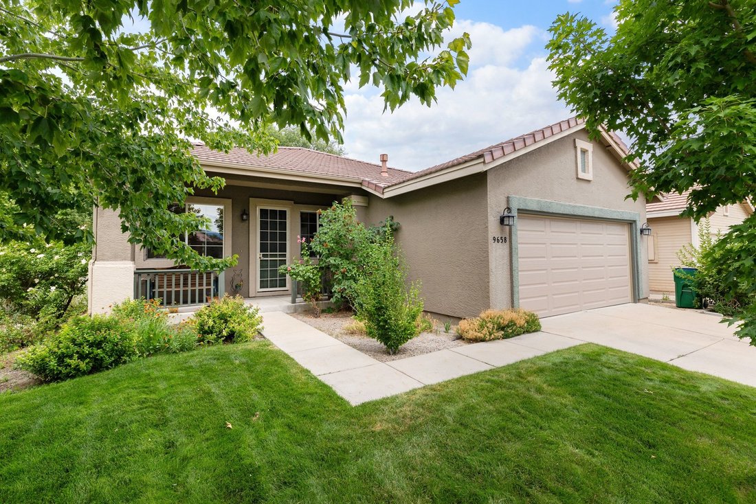 Reno, Nevada, United States 1 - 18444310