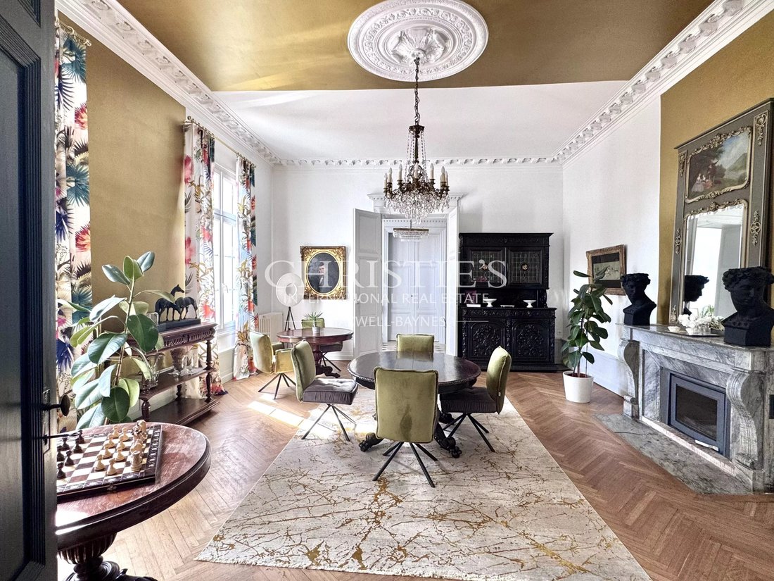 Estate in Centre Ville - Fenet - Petit Puy, Saumur, France 2 - 18444291