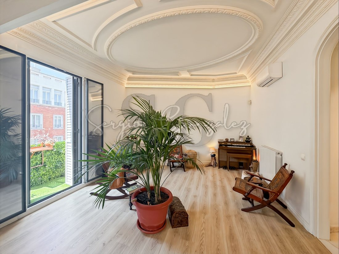 Apartment in Sarrià-Sant Gervasi, Barcelona, Spain 2 - 18443524