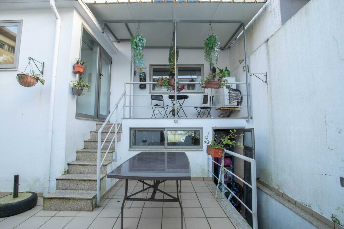 House in Mafamude e Vilar do Paraiso, Porto District, Portugal 3 - 18443432