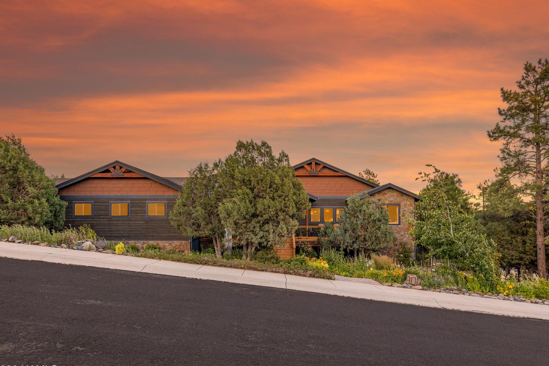 Williams, Arizona, United States 2 - 18444349