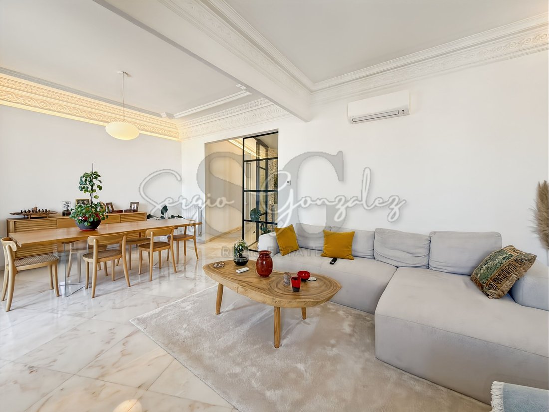 Apartment in Sarrià-Sant Gervasi, Barcelona, Spain 1 - 18443524