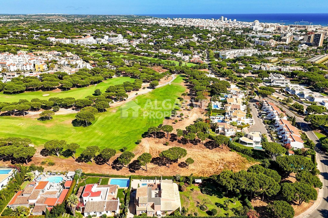 Villa in Vilamoura, Quarteira, Algarve 1 - 18443961