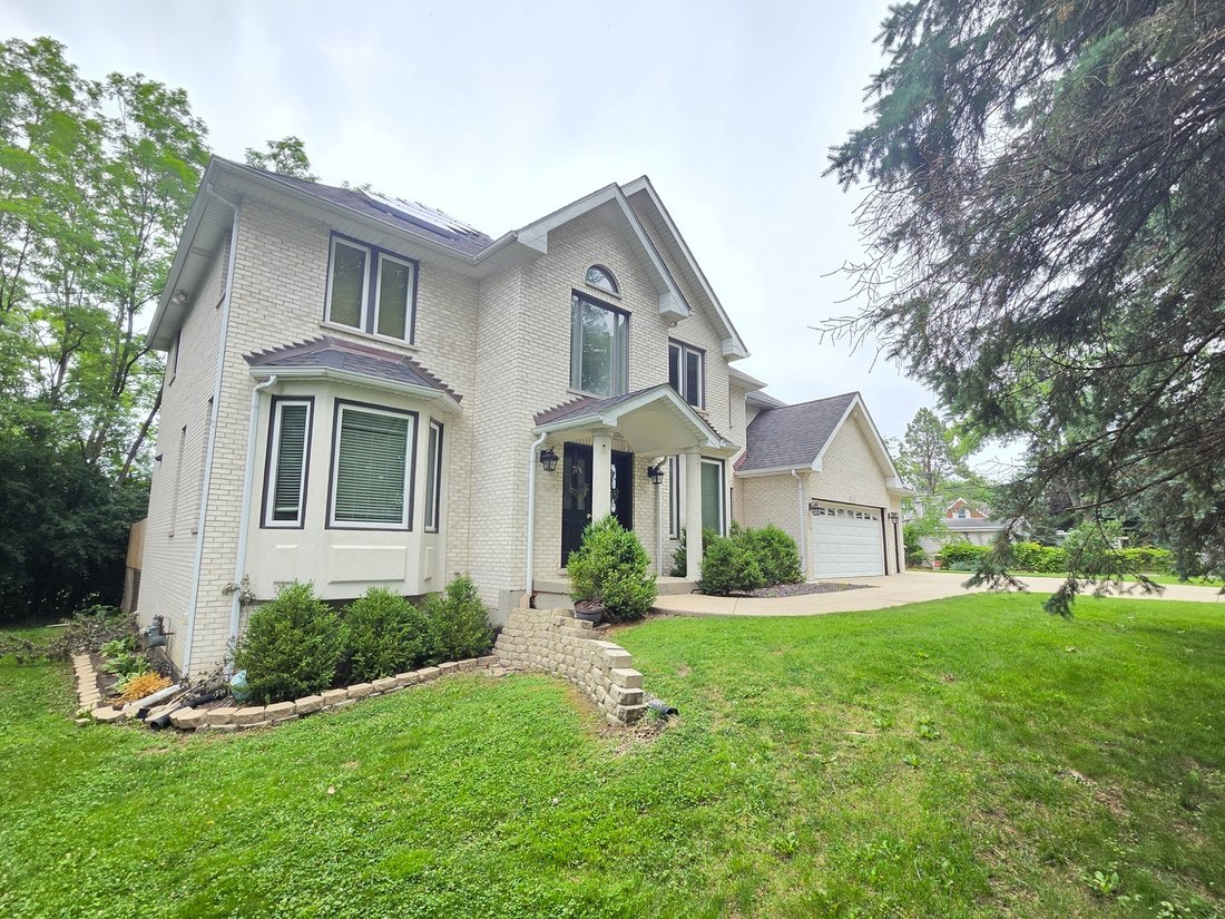 House in Burr Ridge, Illinois, United States 3 - 18289436