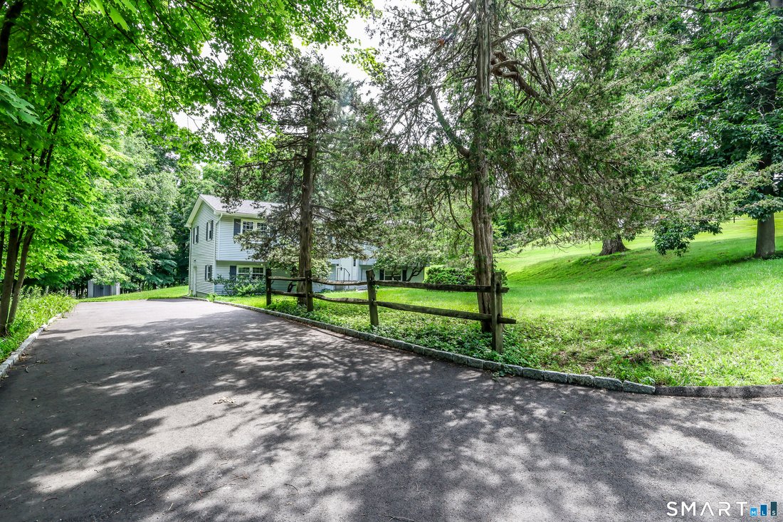 House in New Fairfield, Connecticut, United States 2 - 18440934