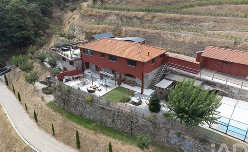 Azienda agricola a Anreade e Sao Romao de Arego, Distretto di Viseu, Portogallo 1
