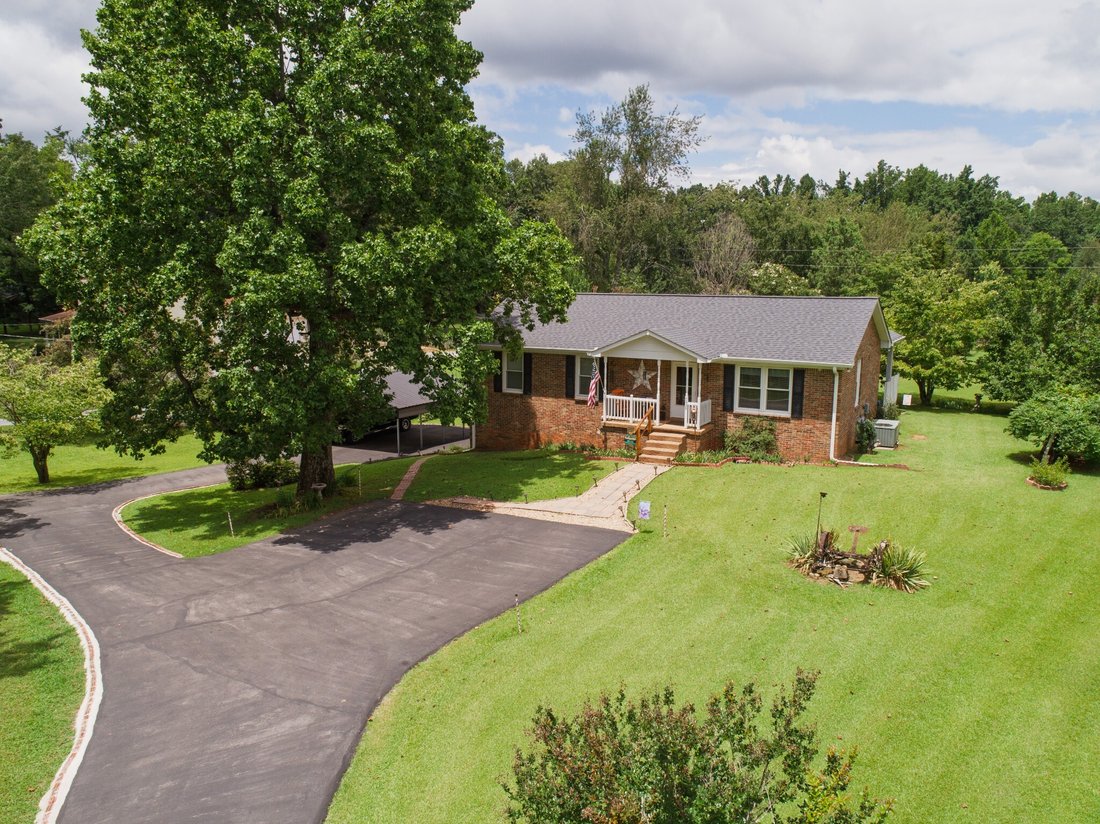 House in Bon Aqua, Tennessee, United States 5 - 18443124