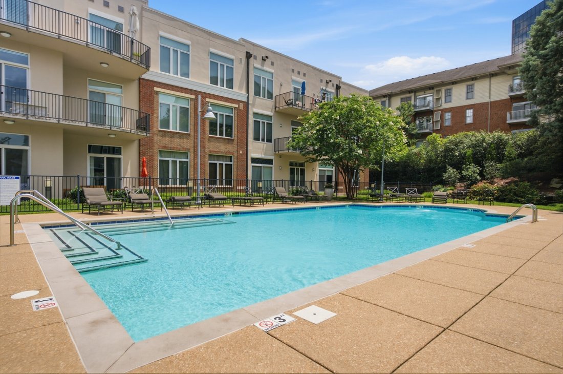 Condo in Nashville, Tennessee, United States 1 - 18443128
