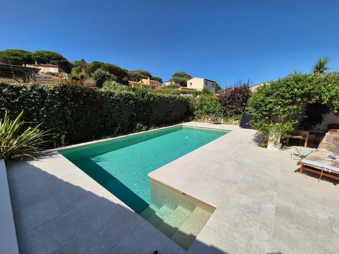 Villa in Ouest, Cogolin, France 2 - 18443307
