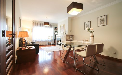 Apartment in Cedofeita, Santo Ildefonso, Se, Miragaia, Sao Nicolau e Vitoria, Porto District, Portugal 1