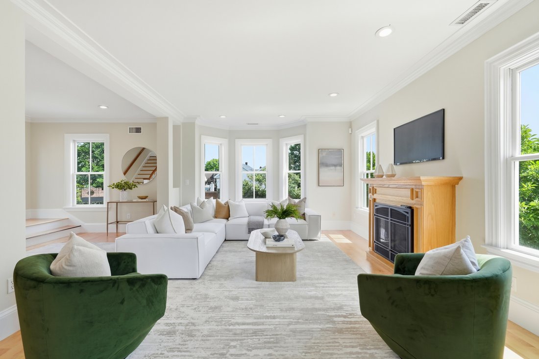Condo in Watertown, Massachusetts, United States 1 - 18444346