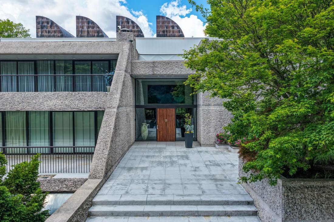 House in Toronto, Ontario, Canada 4 - 18443357