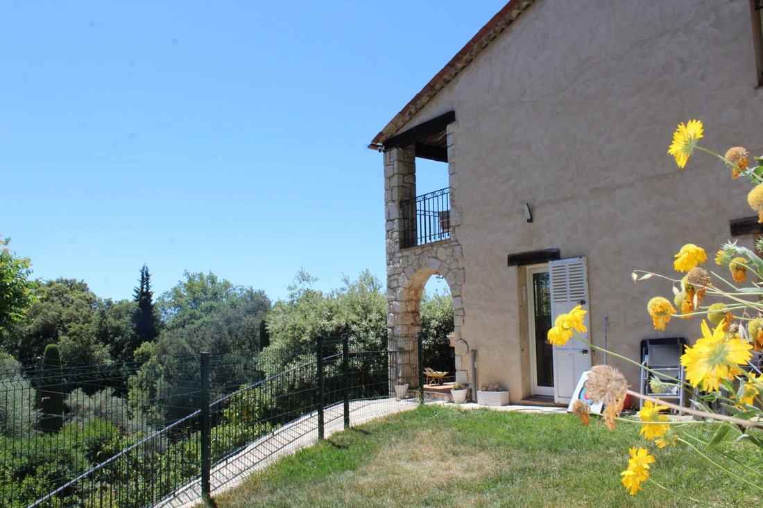 Villa in Grasse, Provence-Alpes-Côte d'Azur, France 4 - 18444116