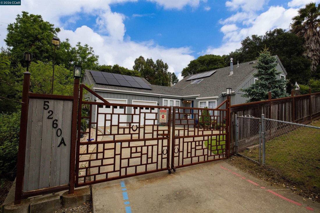 House in El Sobrante, California, United States 2 - 17561073
