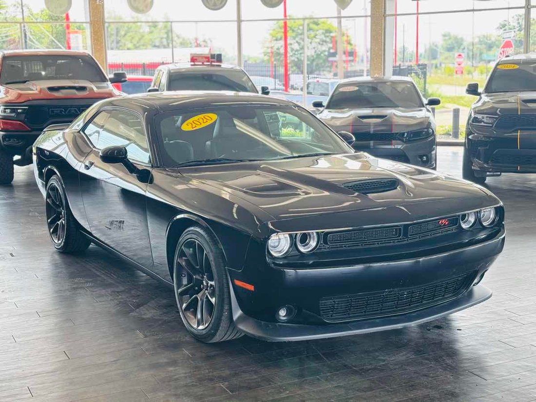 Coupe in Detroit, MI, United States 1 - 18371205
