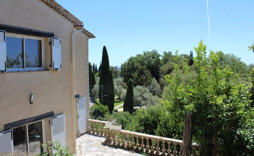 Villa in Grasse, Provence-Alpes-Côte d'Azur, France 1