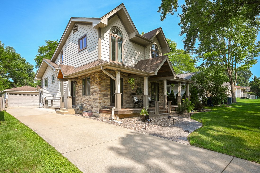 House in Glen Ellyn, Illinois, United States 1 - 18443219