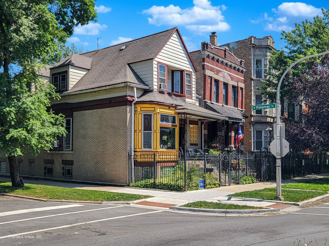 Chicago, Illinois, United States 1 - 18443213
