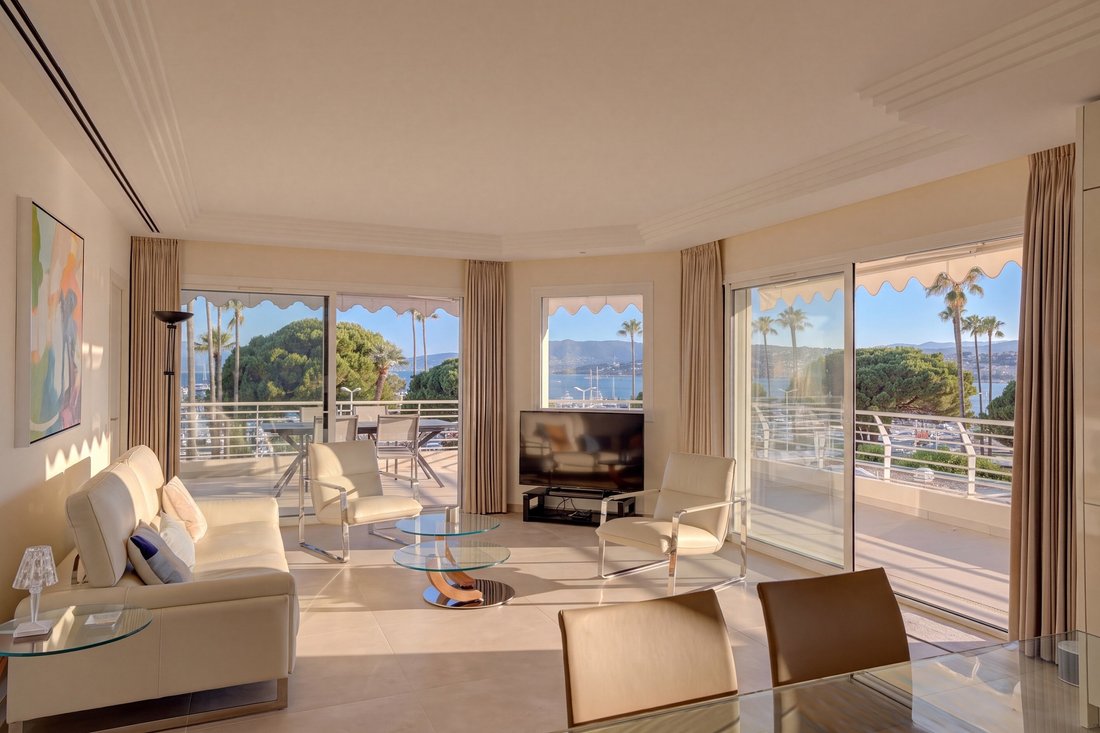 Apartment in Cannes, Provence-Alpes-Côte d'Azur, France 4 - 18444303