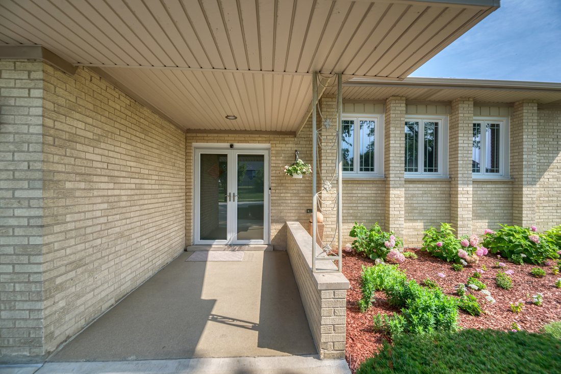 House in Addison, Illinois, United States 4 - 18443222