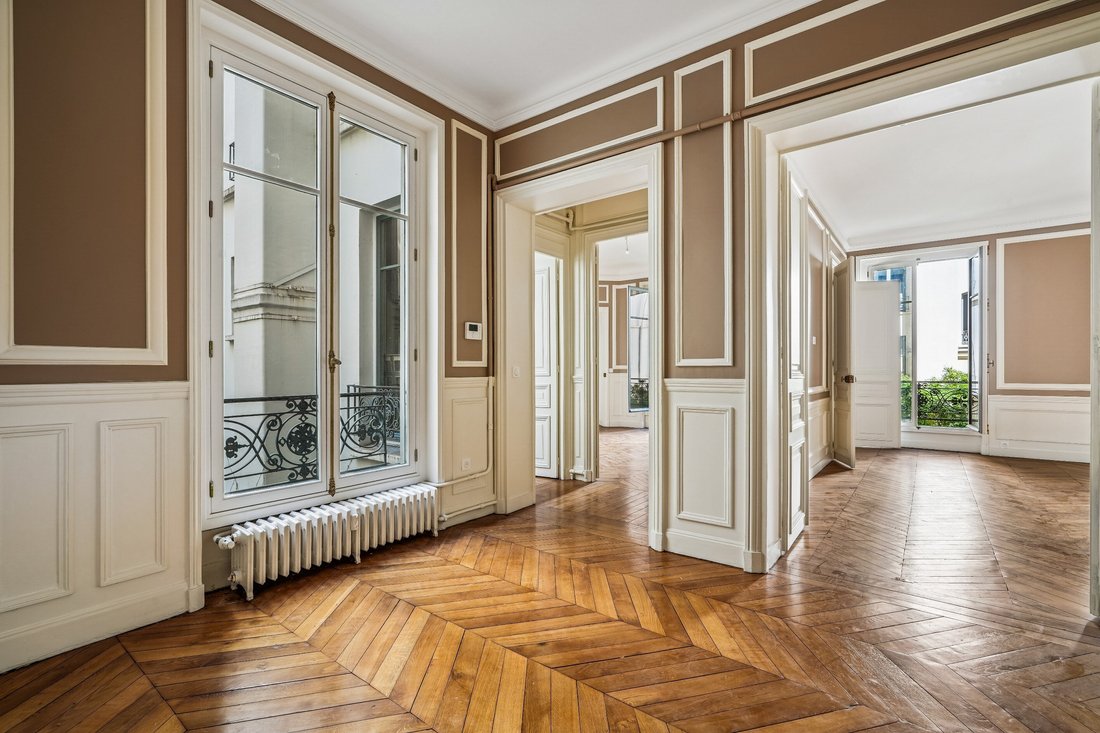 Apartment in La Fourche-Guy Môquet, Paris 17e Arrondissement, Paris 3 - 18444296