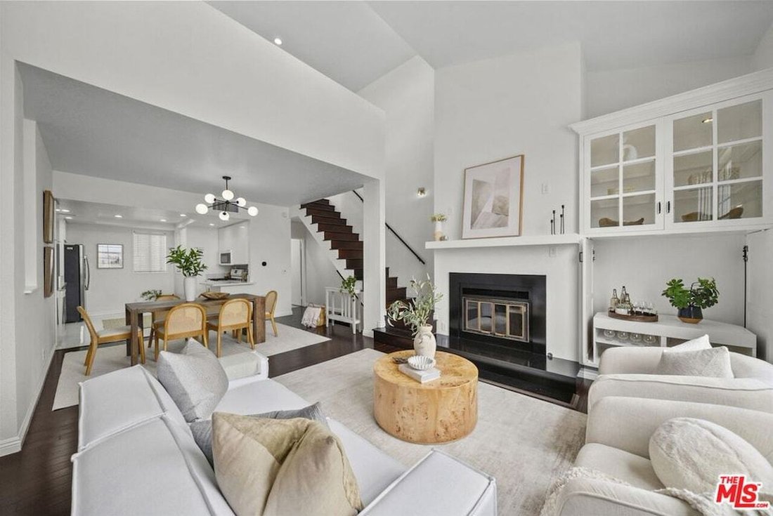 Condo in Los Angeles, California, United States 1 - 18437963