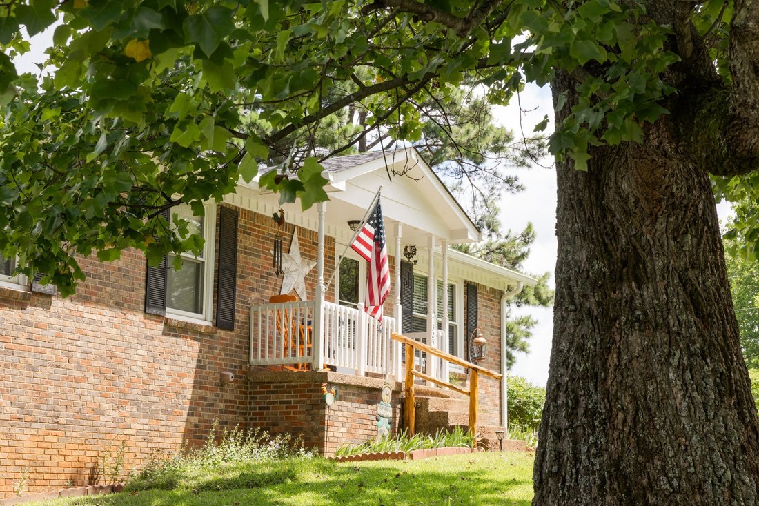 House in Bon Aqua, Tennessee, United States 2 - 18443124