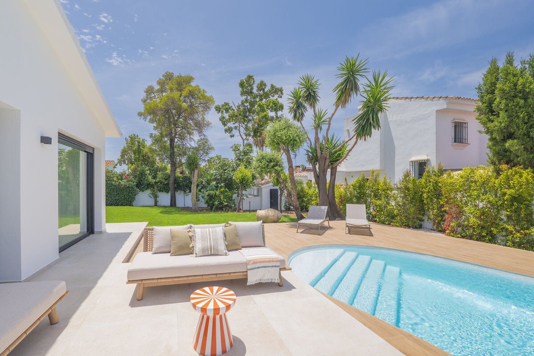 Villa in Estepona, Andalusia, Spain 2 - 18444403