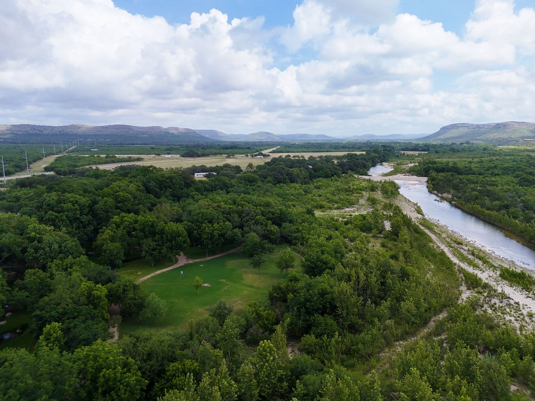 Farm Ranch in Uvalde, Texas, United States 1 - 18444330