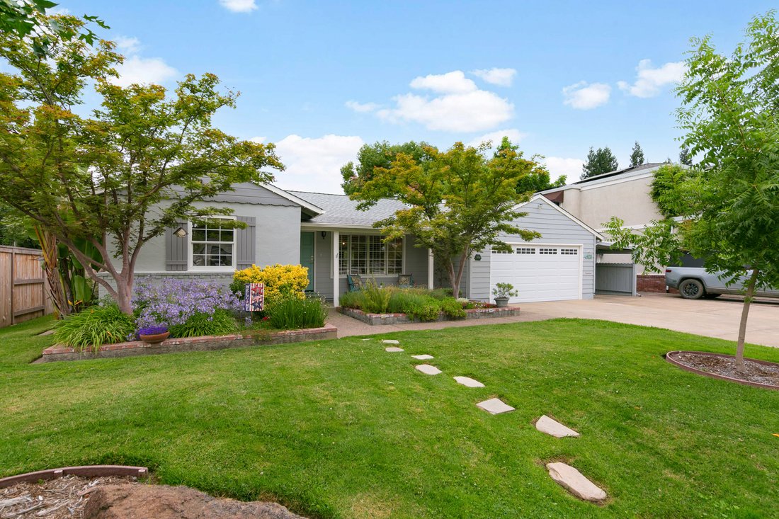 Sacramento, California, United States 4 - 18444350