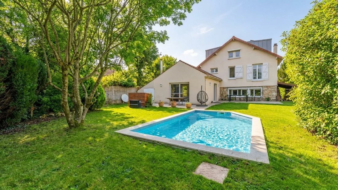 House in Bourg-La Feuillaume Nord, La Celle-Saint-Cloud, France 1 - 16602678