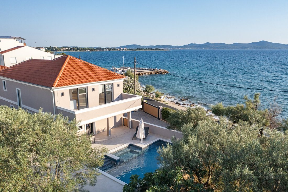 Villa in Mjesni odbor Bokanjac, Zadar, Zadar County 1 - 18444222