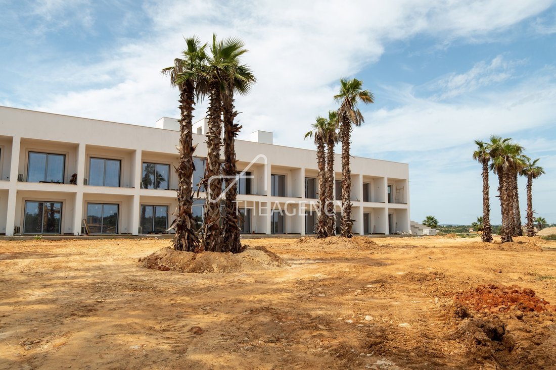 Corps de ferme à Guia, Algarve, Portugal 1 - 18447058