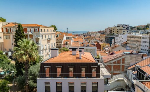 House in Santo Antonio, Lisbon, Portugal 1