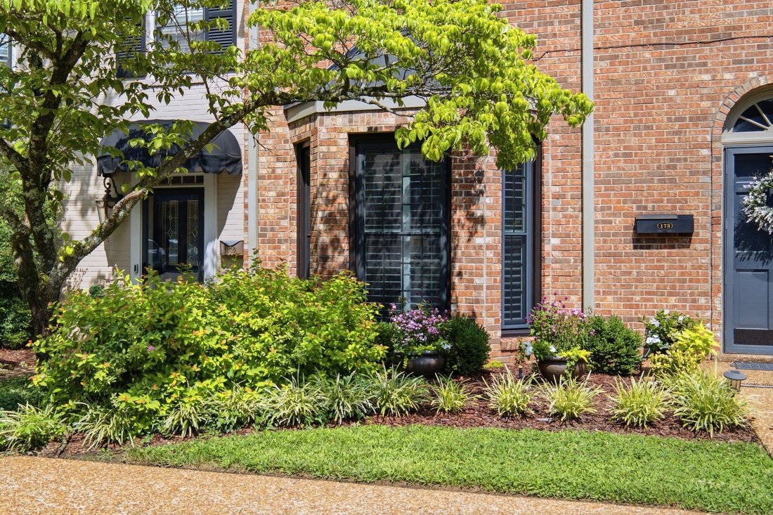 Townhouse in Forest Hills, Tennessee, United States 2 - 18443131
