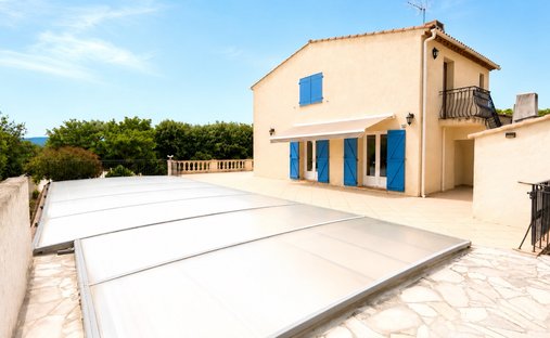 Villa in Centre Ville, Saint-Maximin-la-Sainte-Baume, France 1