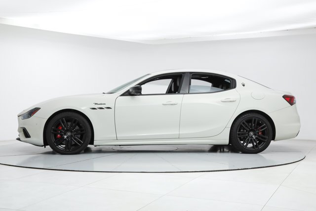 Sedan in Fort Lauderdale, FL, United States 2 - 17509203