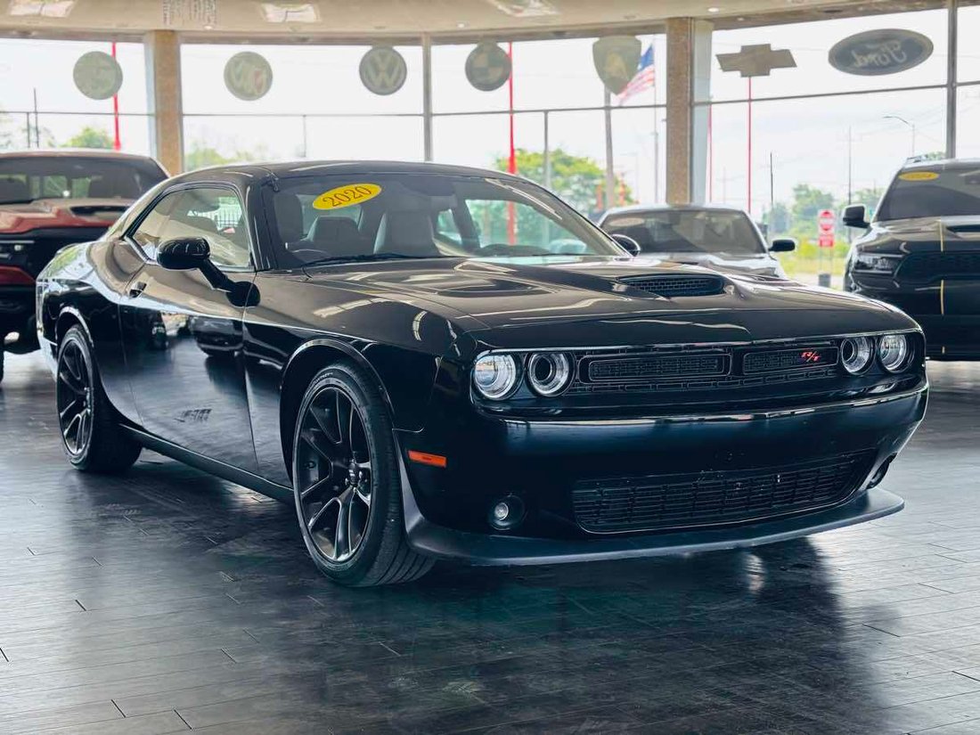 Coupe in Detroit, MI, United States 4 - 18371205