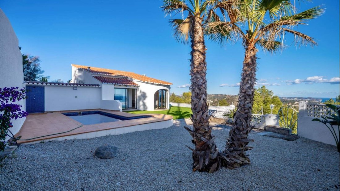 Villa in Calp / Calpe, Valencian Community, Spain 5 - 18444029