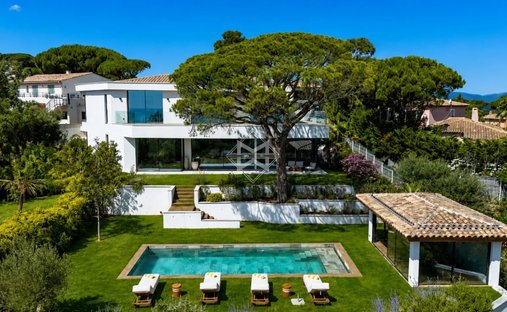 Villa in Basse Suane-Les Virgiles, Sainte-Maxime, France 1