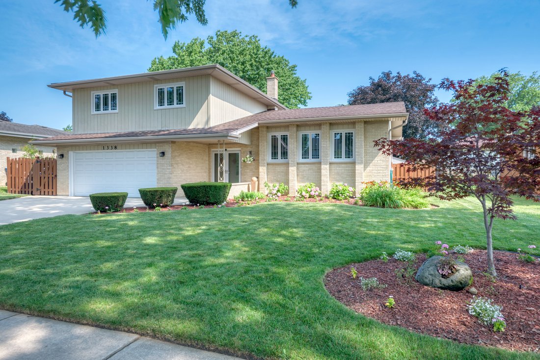 House in Addison, Illinois, United States 3 - 18443222