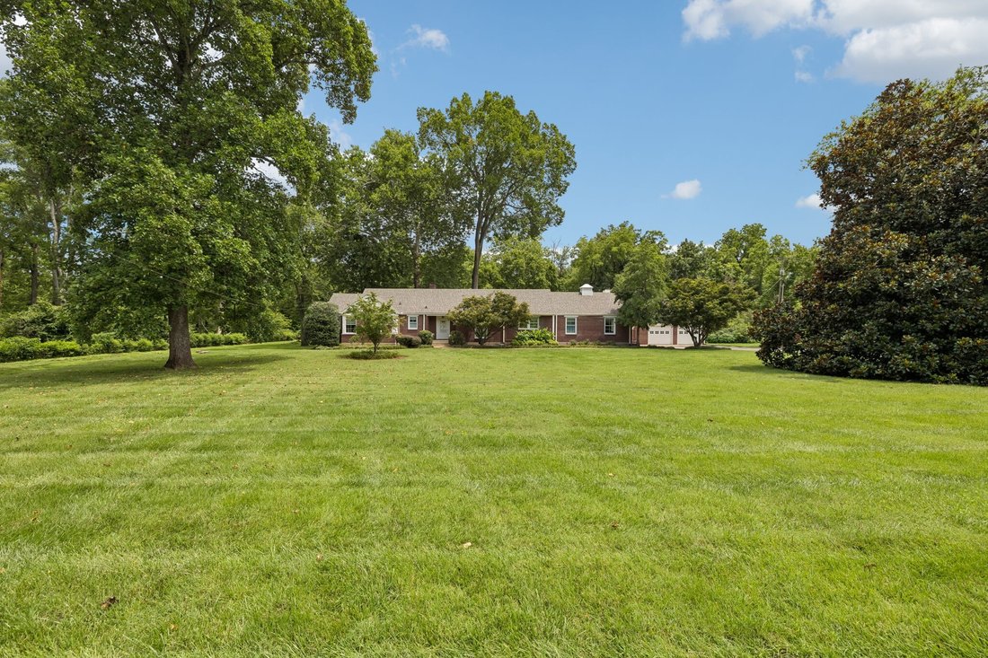 House in Nashville, Tennessee, United States 1 - 18443142