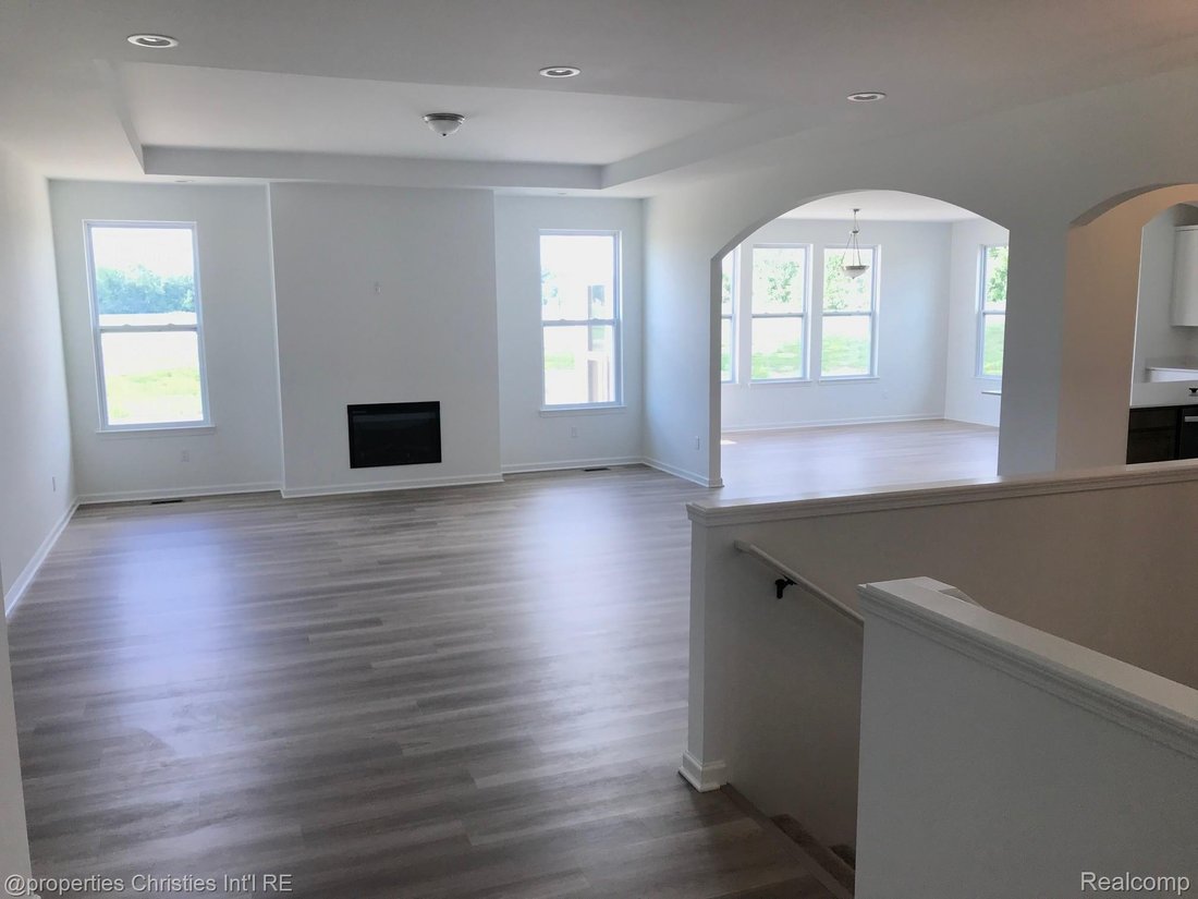 House in South Lyon, Michigan, United States 5 - 18443722