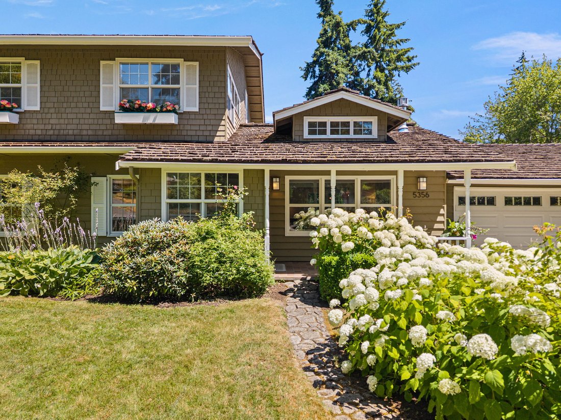 Bainbridge Island, Washington, United States 4 - 18444318