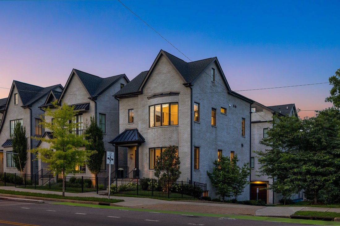 Co Op in Nashville, Tennessee, United States 2 - 18443137